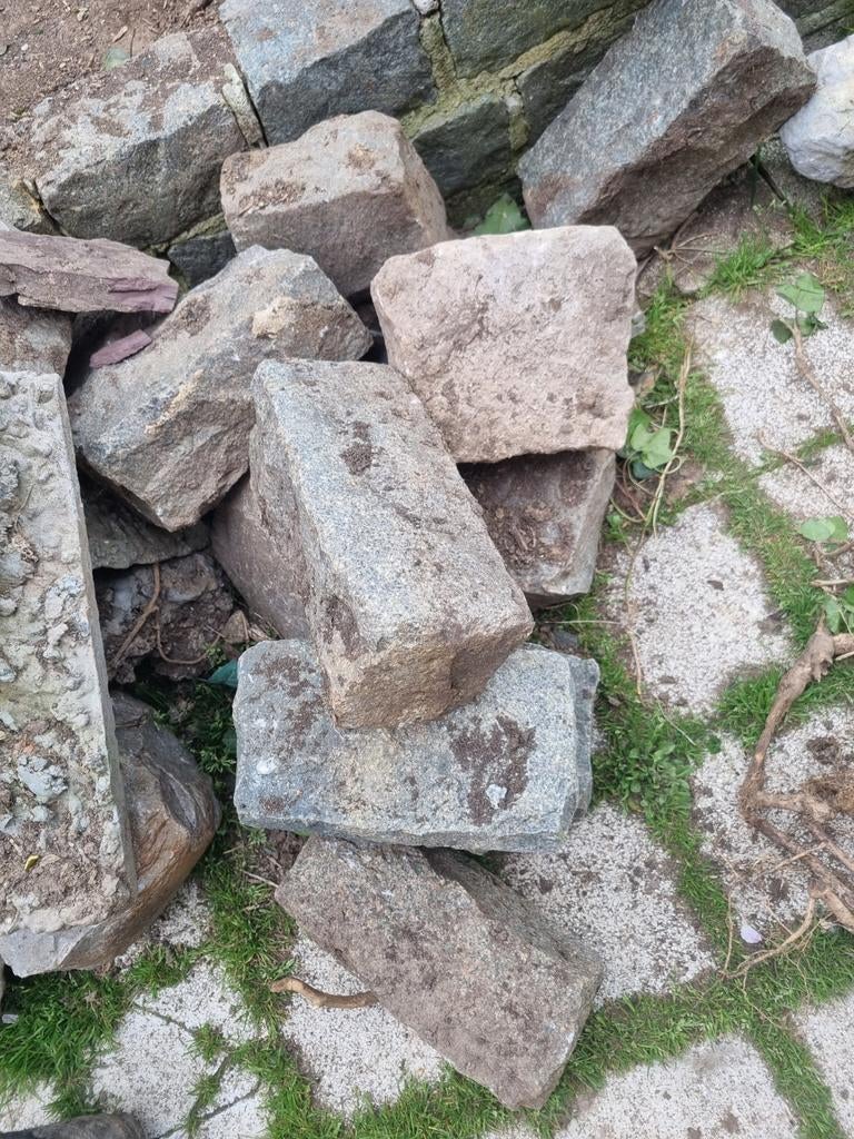 Plus ou moins 80 pavés à  vendre - 70 euros, Jardin & Terrasse, Enlèvement