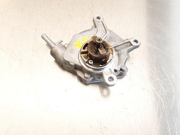 VACUUMPOMP DIESEL Toyota Verso (01-2009/08-2018), Auto-onderdelen, Motor en Toebehoren, Toyota, Gebruikt