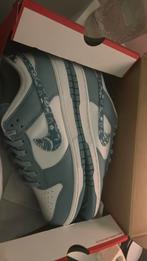 Nike dunk low ess, Comme neuf, Enlèvement, Bleu, Chaussures à boucles