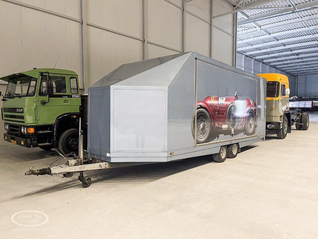 Remorque transport autos fermée Moetefindt 3.5t, 2.2t  utile, Autos : Divers, Remorques, Comme neuf, Enlèvement