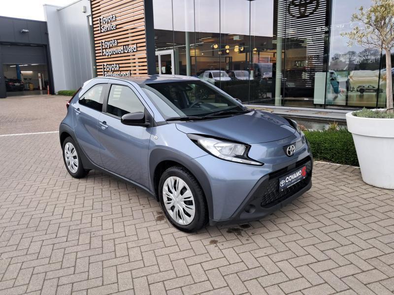 Toyota Aygo X play, 72 pk, Bedrijf, Handgeschakeld, 5 deurs