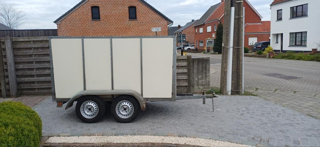 Gesloten aanhangwagen ongeremd, Auto diversen, Ophalen