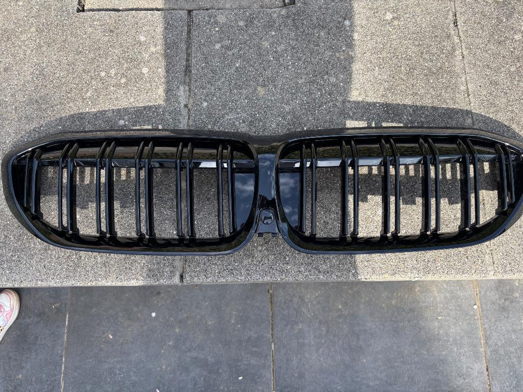 Calandre noir bmw g20 g21, Enlèvement