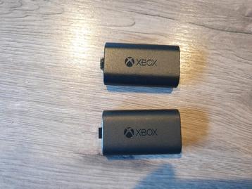 Oplaadbare batterij voor Xbox One-controller beschikbaar voor biedingen