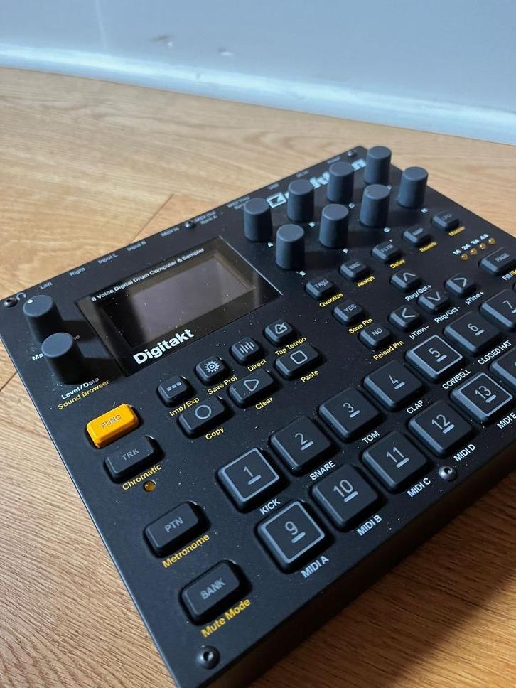 DIGITAAL ELEKTRON, Muziek en Instrumenten, Synthesizers, Overige merken, Ophalen