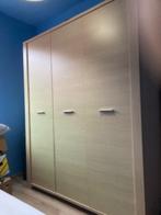Kleerkast van kinder- en jeugdkamer, Huis en Inrichting, Kasten | Kleerkasten, Ophalen, 200 cm of meer, 150 tot 200 cm, Met hangruimte