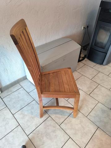 Chaises en teck intérieures ou extérieures  beschikbaar voor biedingen