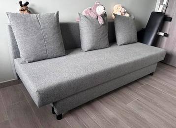 Zetelbed in nieuwstaat - amper gebruikt beschikbaar voor biedingen