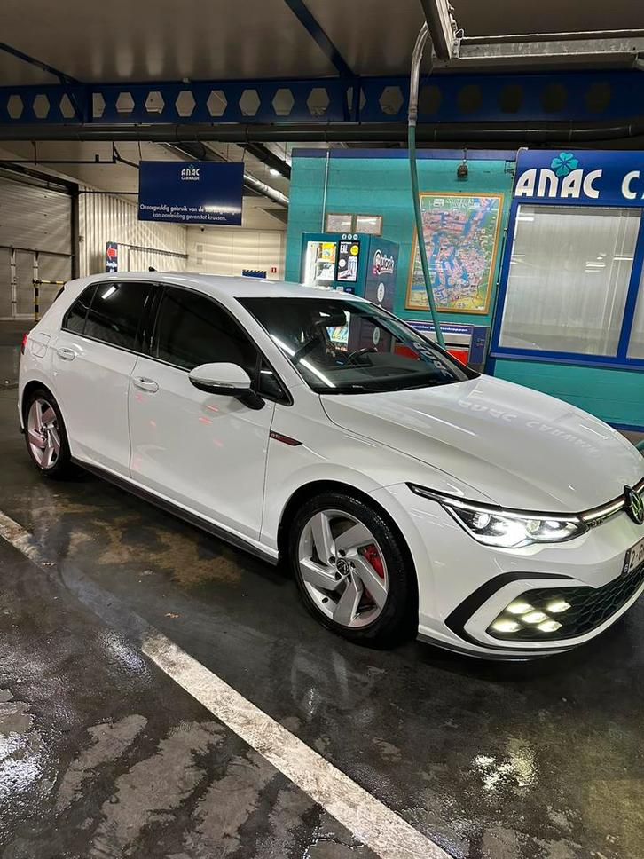 Volkswagen Golf 8 GTI, Auto's, Volkswagen, Particulier, Golf, Zetelverwarming, Benzine, Euro 6, 5 deurs, Automaat, Wit, Zwart