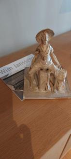 Beeldje toerist / fotograaf van Wim Janssens, Enlèvement