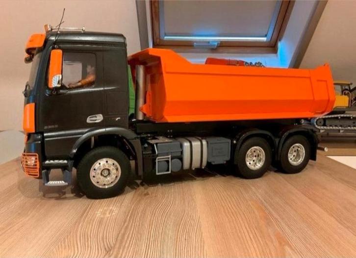 Nouveau Tamiya Mercedes truck avec remorque, Hobby & Loisirs créatifs, Modélisme | Radiocommandé & Téléguidé | Autre, Neuf, Enlèvement