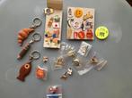 LOT : 29 pins+1 broche+3 porte clés ~ 5€ ~, Collections, Autres types, Neuf