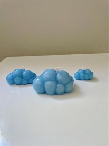 Wolken kaarsen beschikbaar voor biedingen