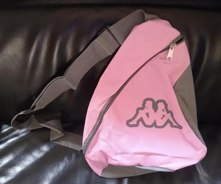 Kappa rugzakje/crossbody tas, Handtassen en Accessoires, Tassen | Rugtassen, Nieuw, Overige merken, 25 tot 40 cm, 30 tot 45 cm