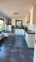 Keuken met natuursteen, Huis en Inrichting, Keuken | Complete keukens, Ophalen, Gebruikt