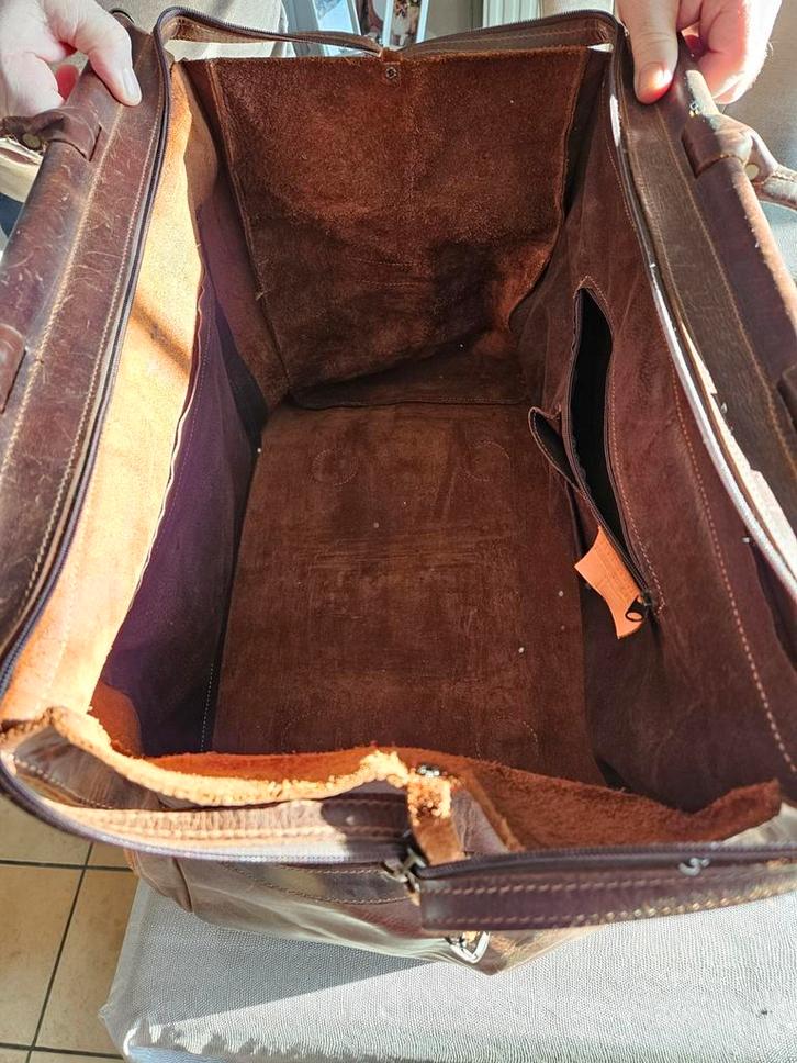 Lederen tas., Handtassen en Accessoires, Tassen | Damestassen, Ophalen