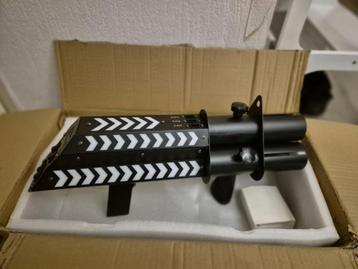 Confetti shooter 3 kanaals LED versie *leuk voor carnaval* beschikbaar voor biedingen