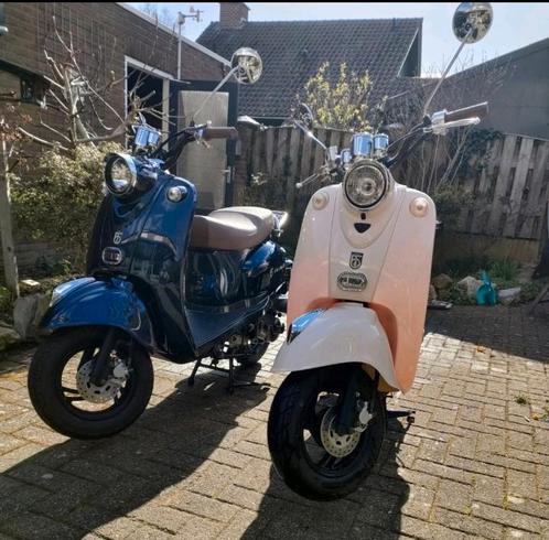 2 x gloednieuwe BTC old classic (geen tenaamstelling), Fietsen en Brommers, Snorfietsen en Snorscooters, Zo goed als nieuw, Overige merken
