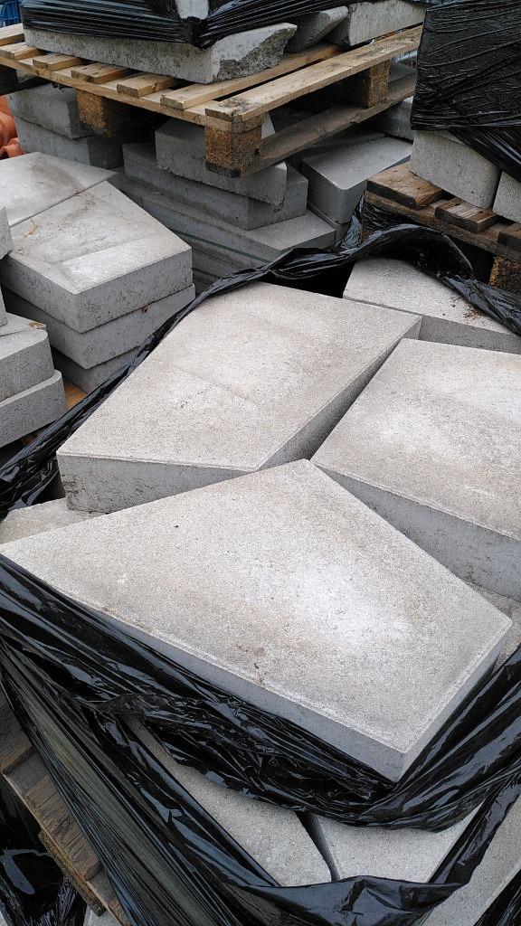 Lot geometrische stapstenen in beton - nieuw, Tuin en Terras, Tegels en Klinkers, Nieuw, Beton, 10 m² of meer, Ophalen