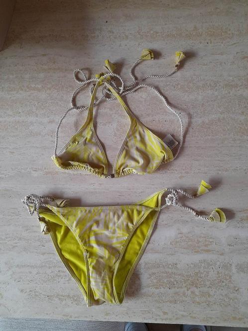 Bikini van 'H&M' in briljantgeel en zacht ombre M 36, Kleding | Dames, Badmode en Zwemkleding, Gedragen, Bikini, Geel, Ophalen of Verzenden