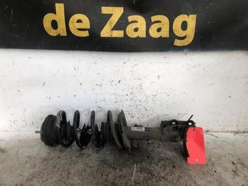 Barre amortisseur avant gauche d'un Mazda 2., Enlèvement ou Envoi, 3 mois de garantie, Utilisé, Mazda