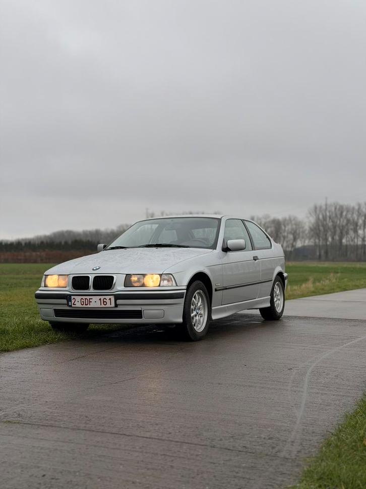 BMW E36 316i Compact 1999 – 67.000 km – Uitzonderlijke staat, Auto's, BMW, Particulier, 3 Reeks, Benzine, Coupé, 3 deurs, Handgeschakeld