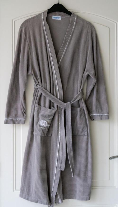Robe de chambre, marque Vandy, taille S, comme neuve, Vêtements | Femmes, Homewear, Comme neuf, Taille 36 (S), Gris, Envoi