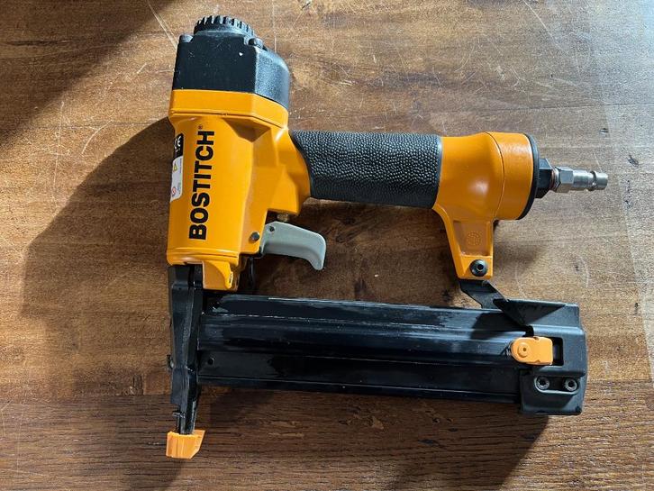 Cloueuse agrafeuse BOSTITCH, Doe-het-zelf en Bouw, Gereedschap | Handgereedschap, Zo goed als nieuw, Ophalen