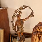 Jolie sculpture en régule en bon état 72cm hauteur, Antiquités & Art, Antiquités | Autres Antiquités, Enlèvement ou Envoi