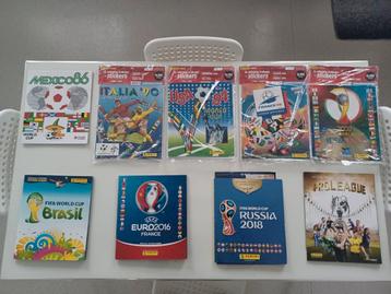 Divers album panini + réédition en magazines neuf beschikbaar voor biedingen