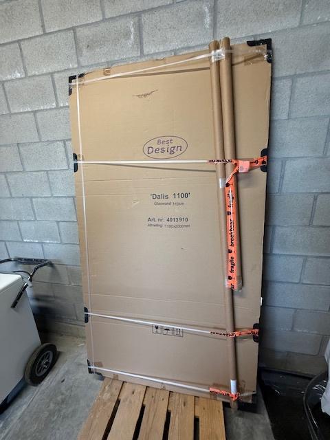 Nieuwe douchewand 110x200 cm met zwarte profielen, Bricolage & Construction, Sanitaire, Neuf, Douche, Verre, Enlèvement