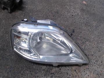 Optique avant droit Dacia Logan MCV 1.5DCi 2007-2008  beschikbaar voor biedingen