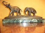 Antonio Amorgasti statue ancienne bronze signé 2 éléphants, Enlèvement