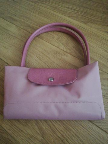 sac shopping longchamp rose taille L  beschikbaar voor biedingen