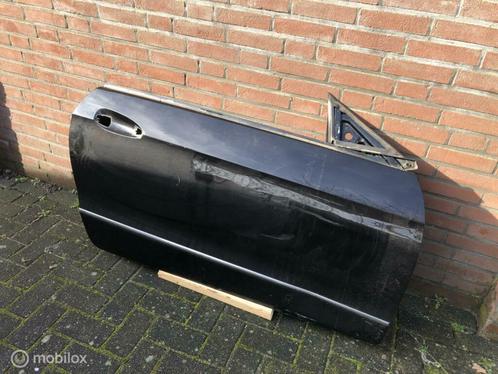 Mercedes E-klasse Cabrio Coupe A207 C207 Deur A2077220210, Auto-onderdelen, Carrosserie, Deur, Mercedes-Benz, Voor, Rechts, Gebruikt