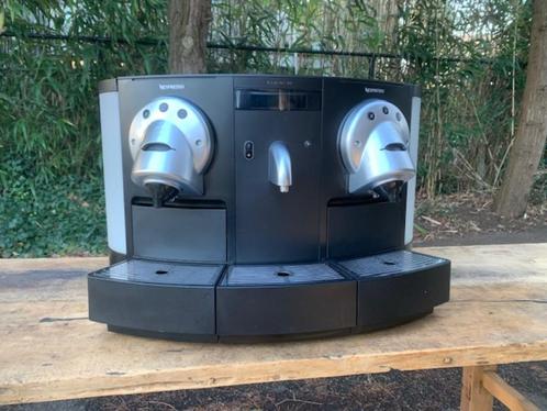 koffiemachine Nespresso Gemini 200 (2 kanalen), Elektronische apparatuur, Koffiezetapparaten, Gebruikt, Koffiepads en cups, Koffiemachine