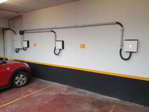 Staanplaats met eigen laadpaal te huur / A'pen centrum, Auto diversen, Autostaanplaatsen en Garages