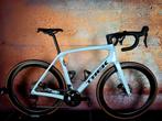 Trek Domane SL5 12sp*105*Maat 58*Model 2025, Fietsen en Brommers, 28 inch, Carbon, Zo goed als nieuw, Trek usa