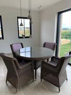 Rotan tafel met glazen tafelblad en 4 stoelen, Huis en Inrichting, Ophalen, Gebruikt