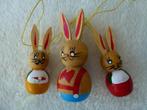 Décoration de Pâques 3 lapins avec boucle en bois, Divers, Pâques, Enlèvement ou Envoi, Neuf