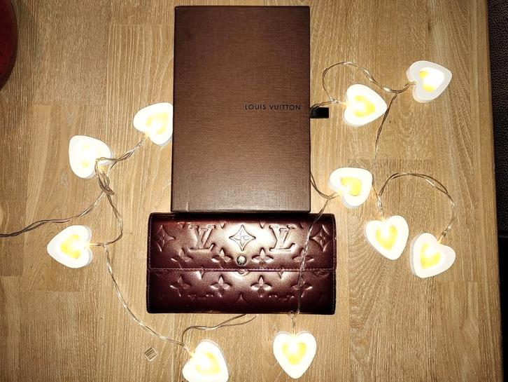 Louis Vuitton Vernis Rouge wallet, Handtassen en Accessoires, Portemonnees, Gebruikt, Overige merken, Rood, Leder, Ophalen of Verzenden