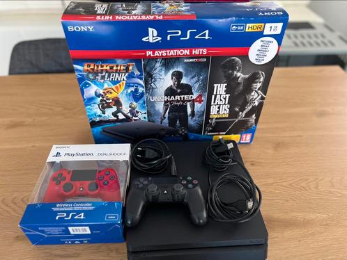 Ps4 slim 1 terra+ 2 manettes cables et boite, Games en Spelcomputers, Spelcomputers | Sony PlayStation 4, Zo goed als nieuw, Slim