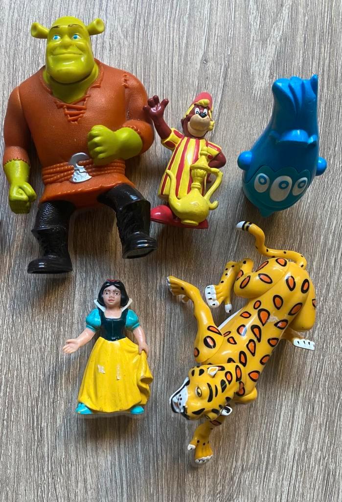 Set van allerlei figuren., Kinderen en Baby's, Speelgoed | Actiefiguren, Gebruikt, Ophalen of Verzenden