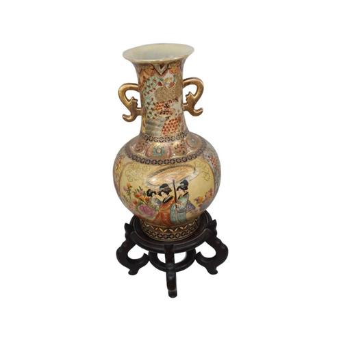 Zeer grote Chinese vaas op voet, Antiek en Kunst, Antiek | Vazen, Ophalen