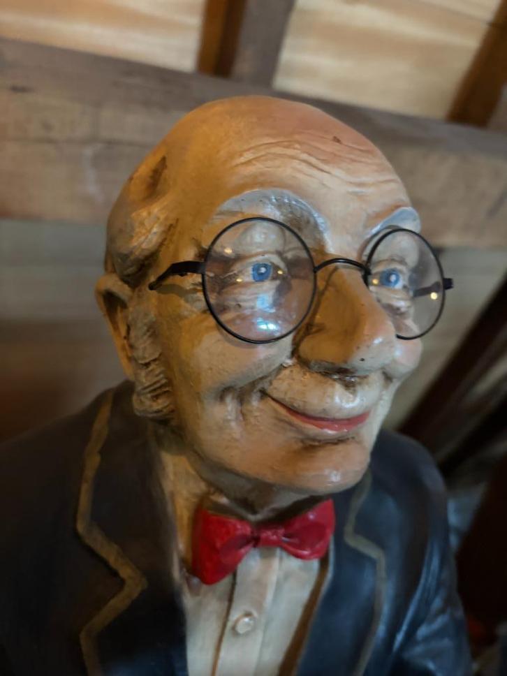 oude ober met dienblad beeld, Verzamelen, Beelden en Beeldjes, Gebruikt, Mens, Ophalen
