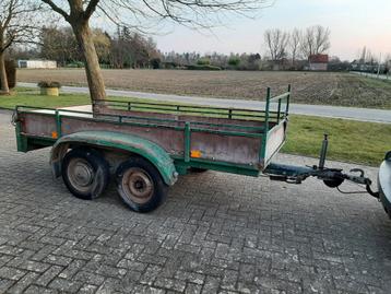 Geremde aanhangwagen  beschikbaar voor biedingen