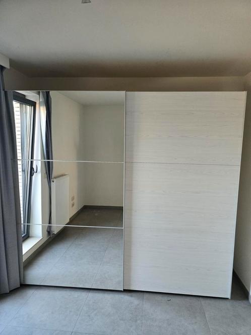 Grote kast met spiegel, Huis en Inrichting, Kasten | Kleerkasten, Zo goed als nieuw, Ophalen
