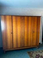 Grote houten dubbele kledingkast, Ophalen