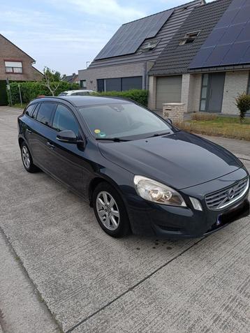 Volvo V60 D2 diesel 228.000 km beschikbaar voor biedingen