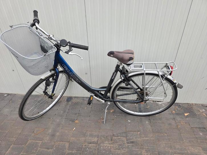 Giant damesfiets – comfortabel & compleet, Fietsen en Brommers, Fietsen | Dames | Damesfietsen, Giant, Ophalen